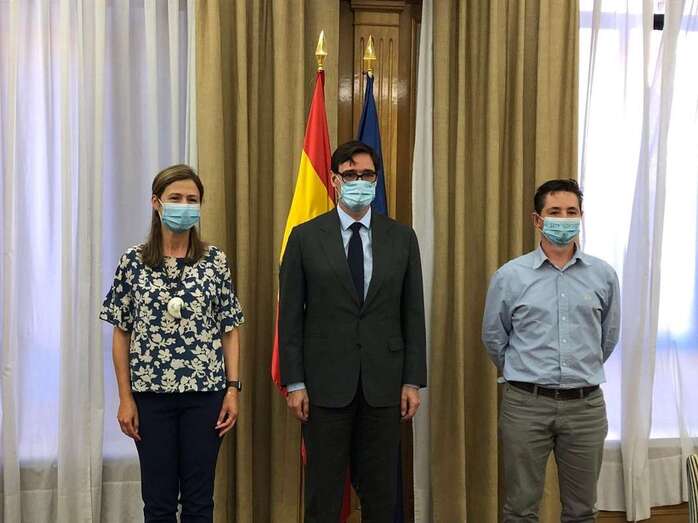 El joven teldense fue recibido este jueves por el ministro de Sanidad, Salvador Illa, en Madrid/TA.