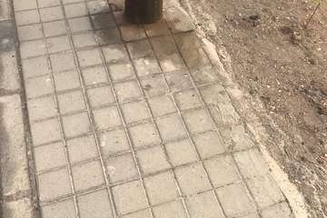  La calle Torricelli, en Casas Nuevas, patrón de la suciedad/TA.