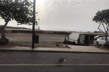  La calle Torricelli, en Casas Nuevas, patrón de la suciedad/TA.