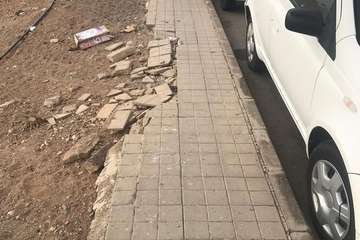  La calle Torricelli, en Casas Nuevas, patrón de la suciedad/TA.