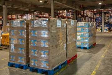 Global entrega en Telde 24 toneladas de alimentos recaudadas por 'La Guagua de la Promesa'/TA.