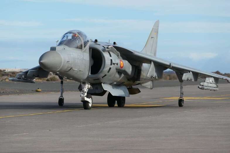 Imagen de uno de los Harrier AV-8B+ de la Armada que también participan en los ejercicios (Foto TA)