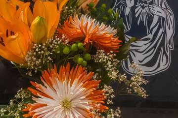 La pandemia merma la visita de familiares a los cementerios de Telde para rendir homenaje a sus difuntos/TA.