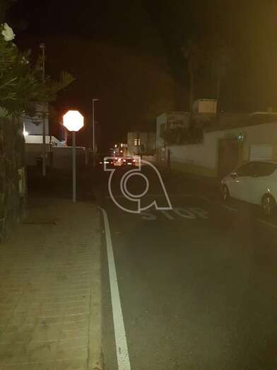 La calle de La Rosa, anoche totalmente a oscuras/TA.