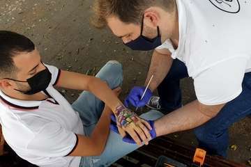 El proyecto de Aarón Martín en las manos de cuatro teldenses/TA y Aarón Martín.