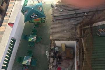 Quejas vecinales contra un local de restauración en Los Llanos/TA.