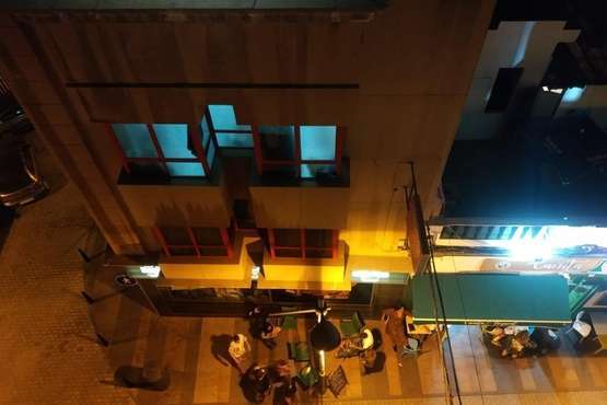 Quejas vecinales contra un local de restauración en Los Llanos/TA.