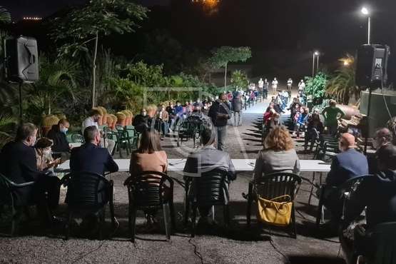 Reunión en La Higuera Canaria sobre los problemas de conectividad digital/TA.