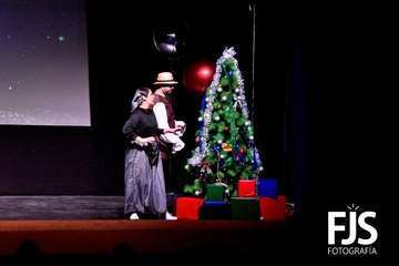 El Teatro de Telde rebosa de magia con el musical 'Al Revés en Navidad'/TA.