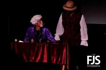 El Teatro de Telde rebosa de magia con el musical 'Al Revés en Navidad'/TA.