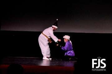 El Teatro de Telde rebosa de magia con el musical 'Al Revés en Navidad'/TA.