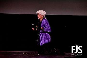 El Teatro de Telde rebosa de magia con el musical 'Al Revés en Navidad'/TA.