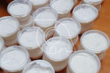 El bar-restaurante Segundo prepara más de 100 menús para familias necesitadas de Telde/TA.