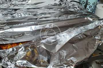 El bar-restaurante Segundo prepara más de 100 menús para familias necesitadas de Telde/TA.