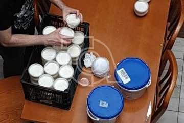 El bar-restaurante Segundo prepara más de 100 menús para familias necesitadas de Telde/TA.