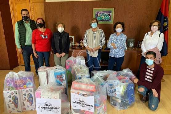 El Roque Azucarero endulza estas fiestas a familias necesitadas de Telde/TA.