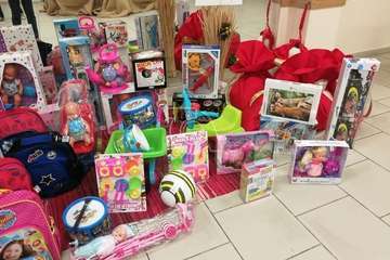 El Roque Azucarero endulza estas fiestas a familias necesitadas de Telde/TA.