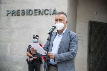 Minuto de silencio en Telde y en Presidencia del Gobierno de Canarias por la mujer asesinada en Gáldar/TA y Acfi Press.