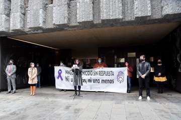 Minuto de silencio en Telde y en Presidencia del Gobierno de Canarias por la mujer asesinada en Gáldar/TA y Acfi Press.