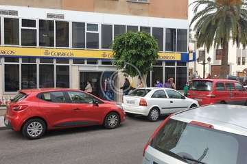 Largas colas de usuarios en las oficinas de Correos en San Juan y Jinámar/TA.