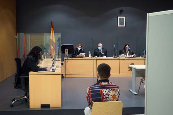 Juicio contra el joven en la Sección Segunda de la Audiencia Provincial de Las Palmas/Acfi Press.