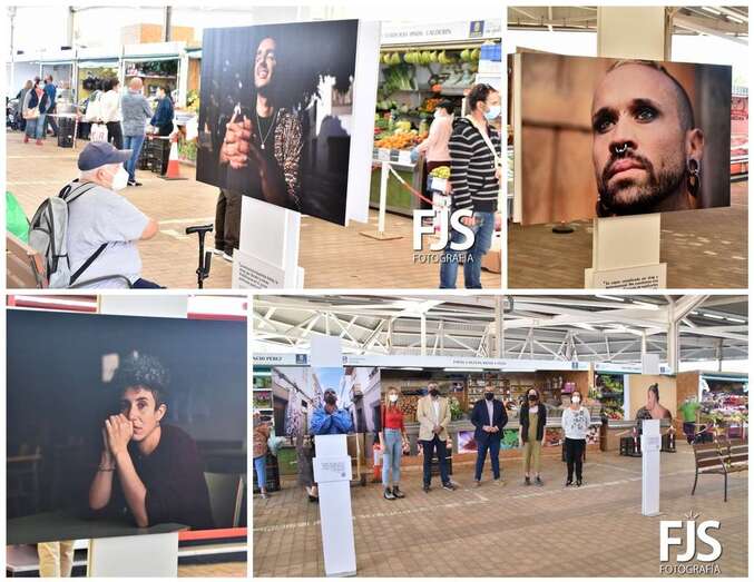 La exposición se abrió al público este mediodía/TA.
