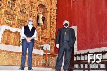 Visita del obispo José Mazuelos a la Basílica de San Juan de Telde/TA.