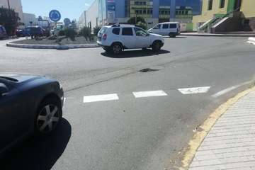 Salinetas alerta de un peligroso socavón en la rotonda de Cinsa/TA.