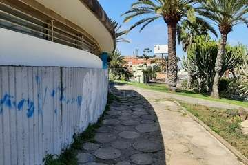 Servicios borra los mensajes ofensivos contra chicas en un muro de Las Remudas (Telde)/TA.