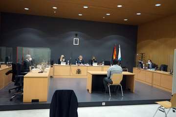 Juicio oral contra un hombre por abusar de su sobrina en Telde/Acfi Press.