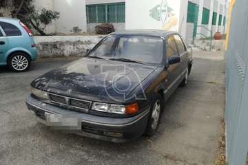 Cementerio de vehículos en La Pardilla, junto al Centro de Alzheimer/TA.