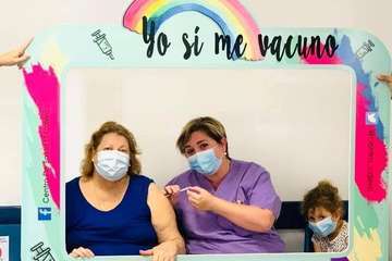 Vacunación contra la Covid-19 en el Centro de Salud de El Calero/TA.