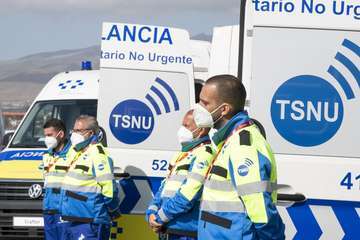 Presentación en Telde de la nueva flota de ambulancias de TSNU de Gran Canaria/Acfi Pres.