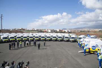 Presentación en Telde de la nueva flota de ambulancias de TSNU de Gran Canaria/Acfi Pres.