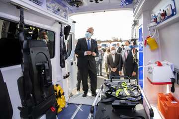 Presentación en Telde de la nueva flota de ambulancias de TSNU de Gran Canaria/Acfi Pres.