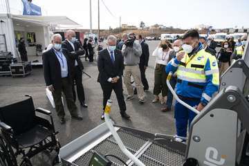 Presentación en Telde de la nueva flota de ambulancias de TSNU de Gran Canaria/Acfi Pres.