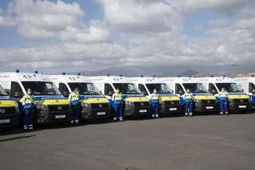 Presentación en Telde de la nueva flota de ambulancias de TSNU de Gran Canaria/Acfi Pres.