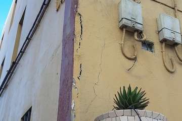  Preocupación en La Garita por la caída de cascotes de la fachada de la iglesia/TA.