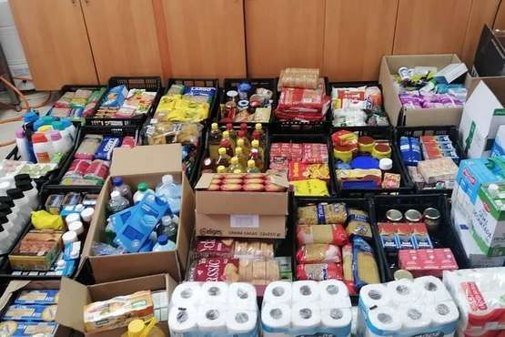  La asociación Asdownsur dona 400 kilos de alimentos para la causa del cocinero Jazael Quevedo/TA.