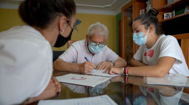 Social Good ya atiende a una decena de usuarios, además de los niños y jóvenes que participan en otras actividades del programa Enredad@os / TA