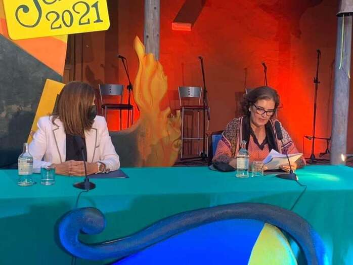 Momento del pregón de esta noche/TA.