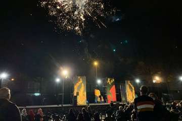 Humor y fuegos artificiales en Telde en la Noche de San Juan/TA.