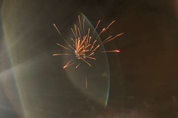 Humor y fuegos artificiales en Telde en la Noche de San Juan/TA.