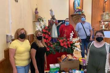 Caserío de Gando ofrenda a su patrono San Fermín/TA.