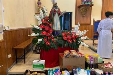 Caserío de Gando ofrenda a su patrono San Fermín/TA.