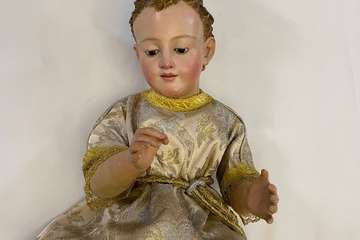 La Virgen del Carmen estrena traje y manto en su festividad en Los Llanos de Telde/Francisco Javier Santana.