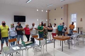 El exedil Julián González arrasa en las elecciones vecinales de Marpequeña/TA.