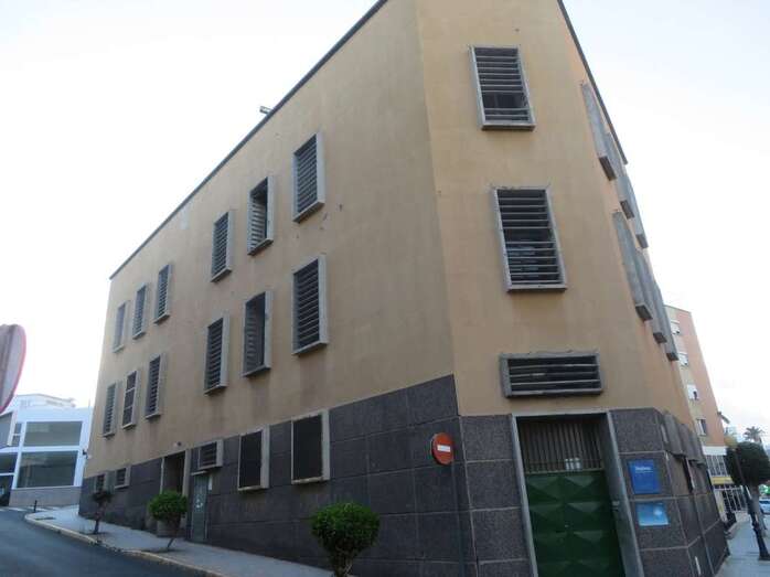 Central de Telefónica que genera los ruidos molestos a los vecinos/TA.