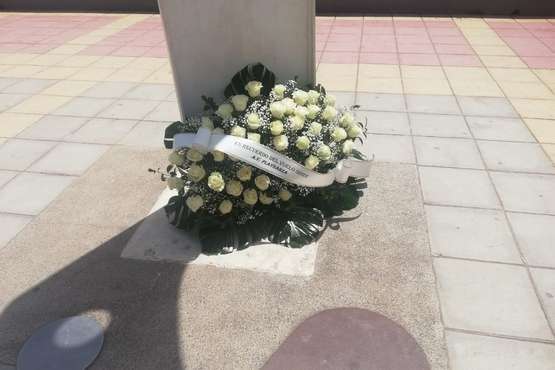 La playa de Ojos de Garza mantiene vivo el recuerdo de las víctimas del vuelo de Spanair/TA.