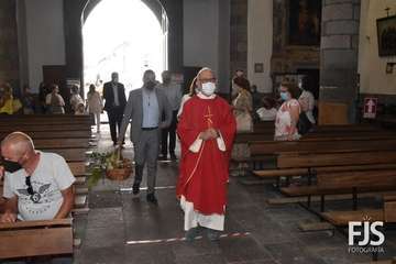 Ofrenda de la Corporación municipal al Cristo de Telde/TA y Francisco Javier Santana.